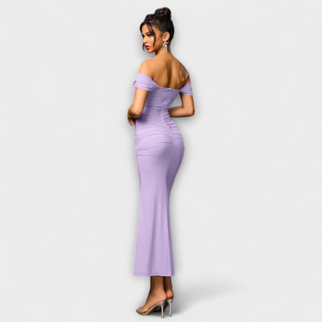Ione - Bodycon šaty s odhalenými rameny a rafinovaným řasením