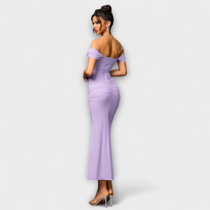Ione - Bodycon šaty s odhalenými rameny a rafinovaným řasením