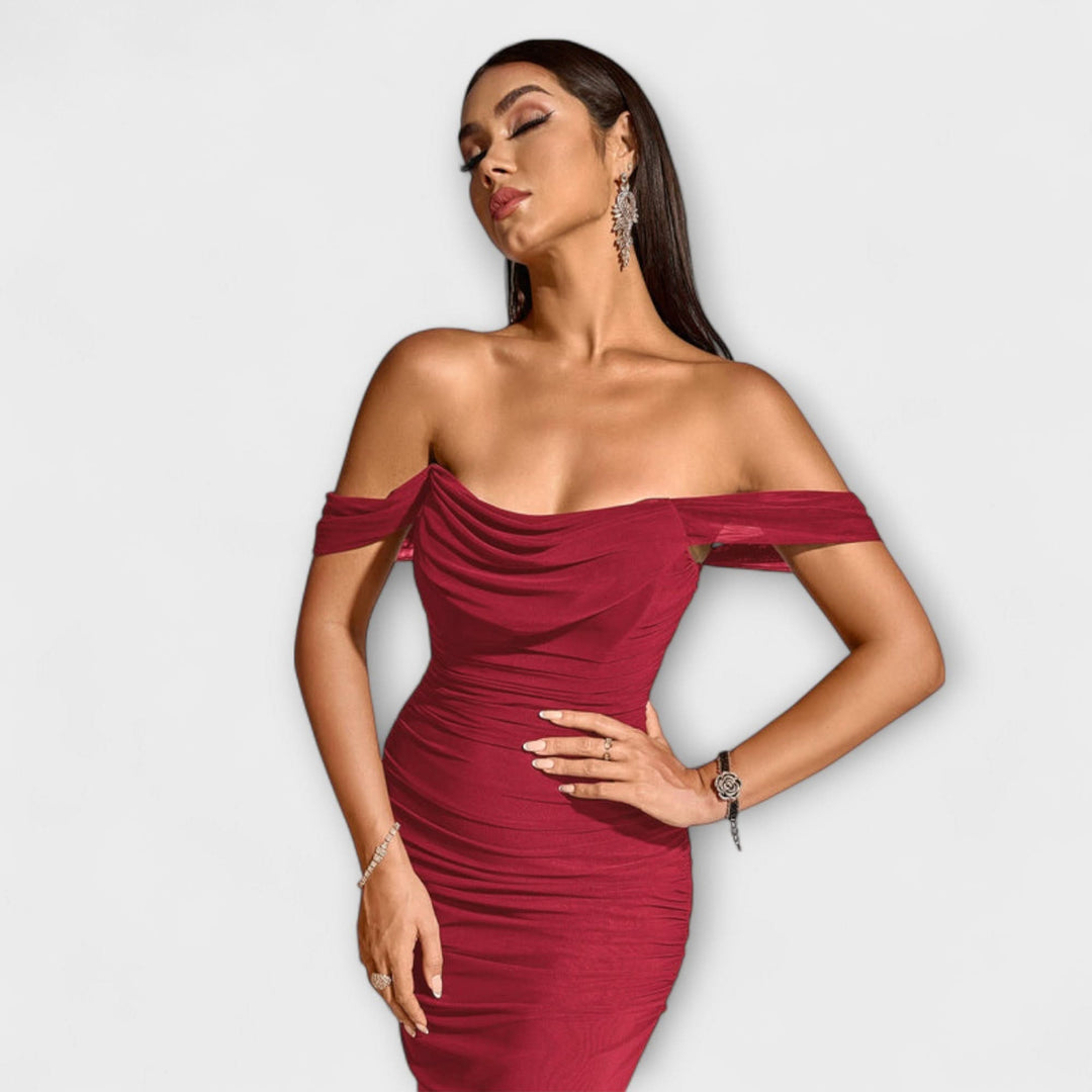 Ione - Bodycon šaty s odhalenými rameny a rafinovaným řasením