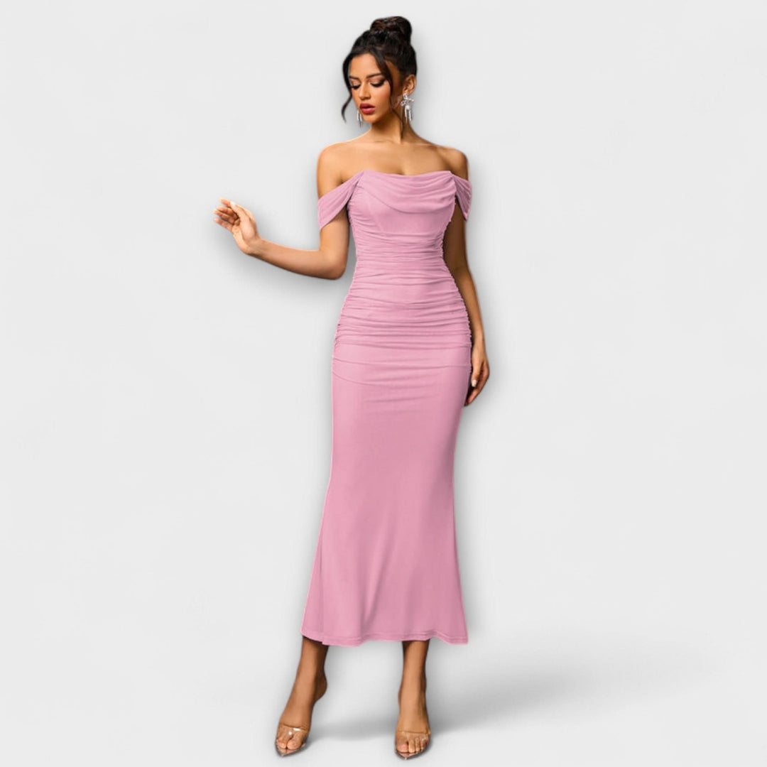 Ione - Bodycon šaty s odhalenými rameny a rafinovaným řasením